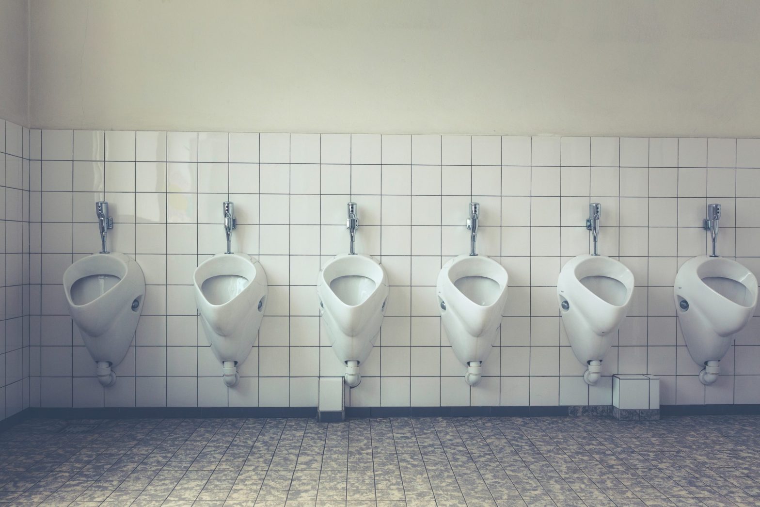 Urinal Cleaning: How to Get Rid Of Uric Scale and Smell in Toilets